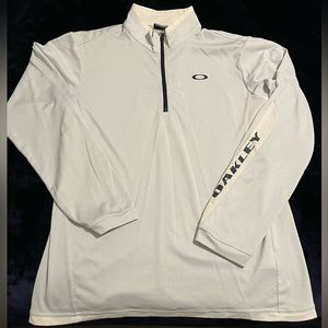 Oakley men’s quarter zip sweater